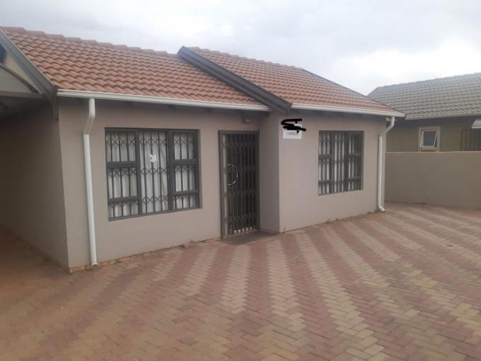 2 Bedroom House for Sale For Sale in Vanderbijlpark - MR648743