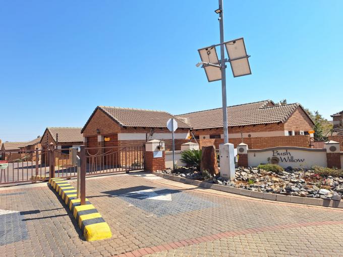 2 Bedroom Apartment for Sale For Sale in Mooikloof Ridge - MR648815