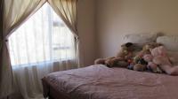 Bed Room 2 - 7 square meters of property in Little Falls