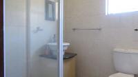 Main Bathroom - 4 square meters of property in Little Falls