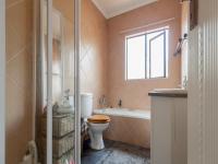 Bathroom 1 of property in Boardwalk Meander Estate