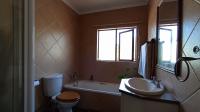 Main Bathroom - 9539 square meters of property in Boardwalk Meander Estate