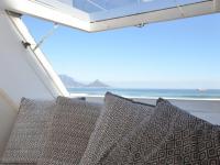  of property in Bloubergstrand