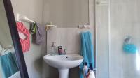 Bathroom 1 - 18 square meters of property in Gezina