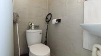 Bathroom 1 - 18 square meters of property in Gezina