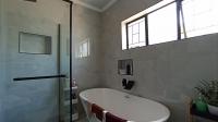 Main Bathroom - 8 square meters of property in Gezina