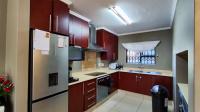 Kitchen - 11 square meters of property in Bedfordview