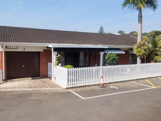 3 Bedroom Simplex for Sale For Sale in Queensburgh - MR649131