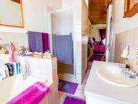 Main Bathroom - 9 square meters of property in Wonderboom South