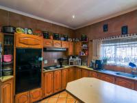 Kitchen - 21 square meters of property in Wonderboom South