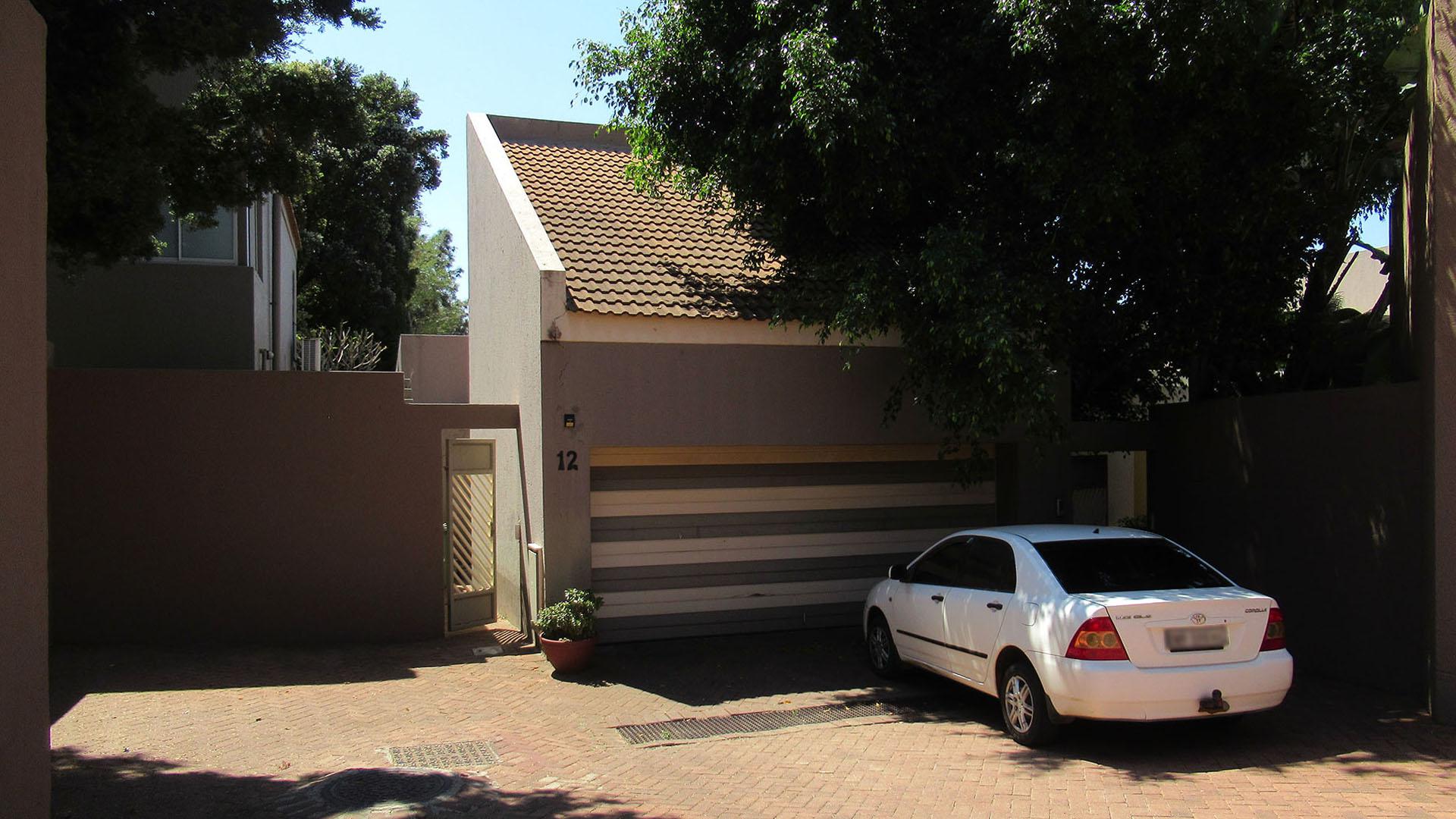 Front View of property in Bryanston