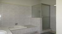 Bathroom 1 - 10 square meters of property in Bryanston