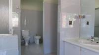 Main Bathroom - 14 square meters of property in Bryanston