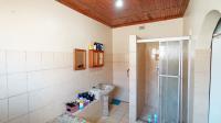 Main Bathroom - 9 square meters of property in Park Hill