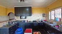 Kitchen - 25 square meters of property in Park Hill