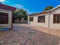  of property in Glenvista