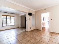  of property in Glenvista