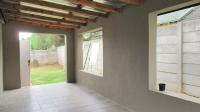 Patio - 55 square meters of property in Roodekrans