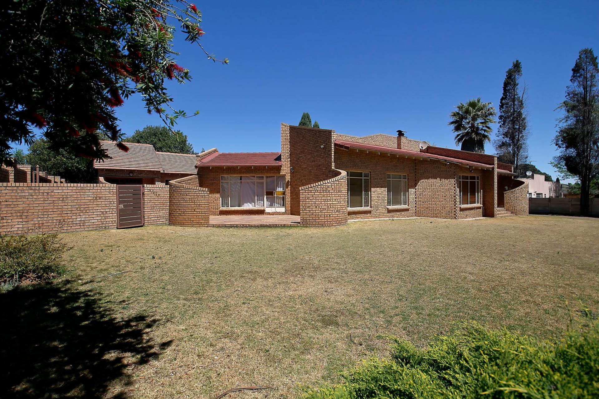 Front View of property in Ermelo