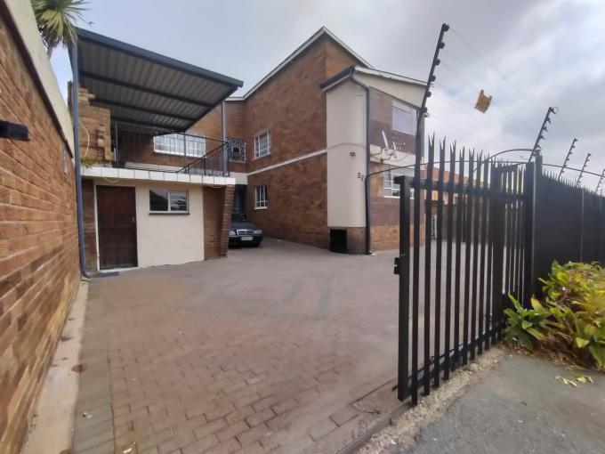 3 Bedroom Apartment to Rent in Rosettenville - Property to rent - MR649456