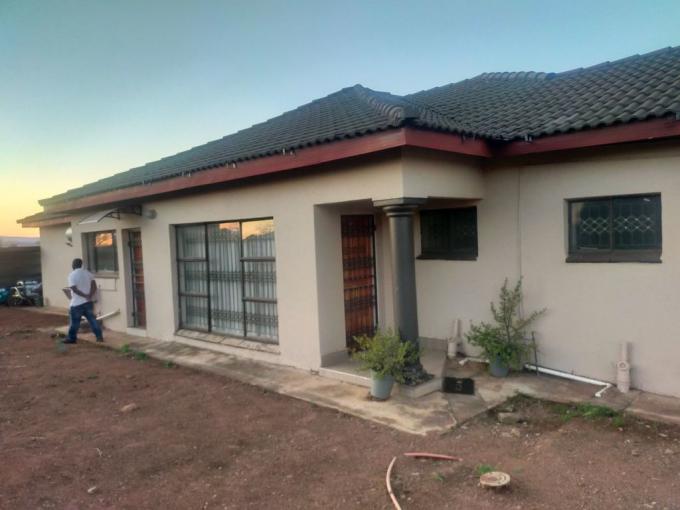 4 Bedroom House for Sale For Sale in Thohoyandou - MR649482