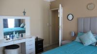 Main Bedroom - 24 square meters of property in Sandton