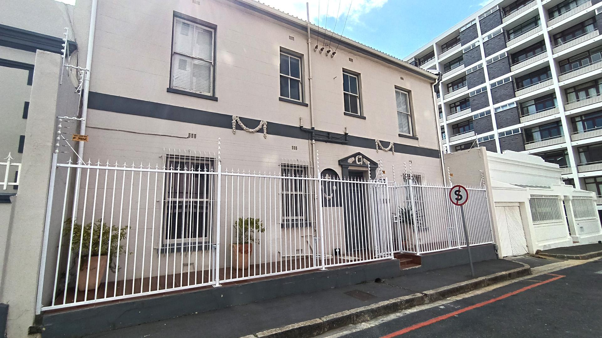 Front View of property in Cape Town Centre