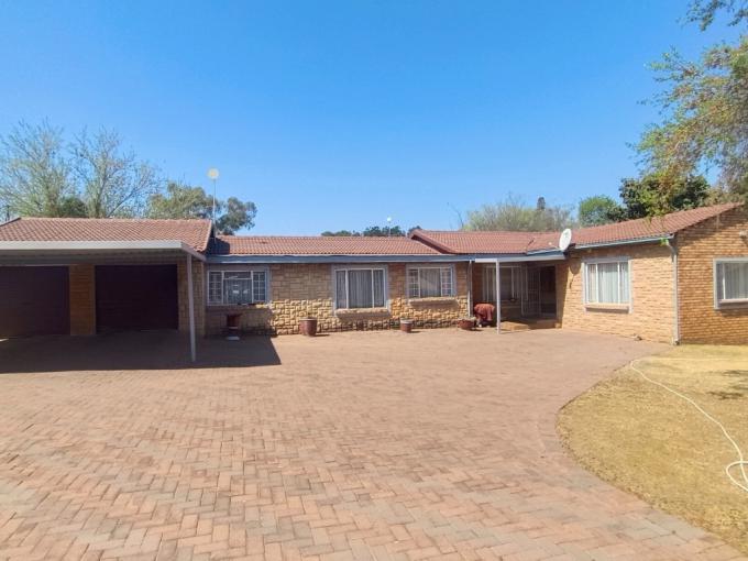 4 Bedroom House for Sale For Sale in Rensburg - MR649635