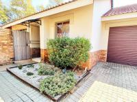  of property in Rooihuiskraal North