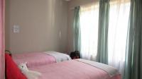 Bed Room 1 - 16 square meters of property in Ruimsig