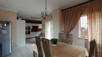 Dining Room - 37 square meters of property in Sunnyrock