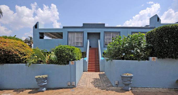 3 Bedroom Sectional Title to Rent in Weltevreden Park - Property to rent - MR649859