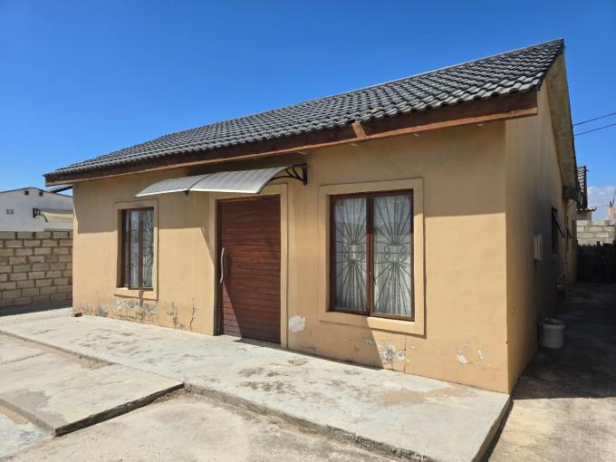 3 Bedroom House for Sale and to Rent For Sale in Ibhayi (Zwide) - MR649983