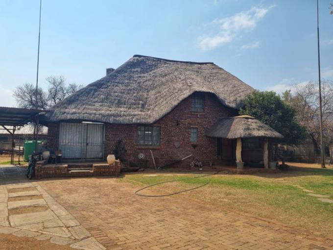 3 Bedroom House for Sale For Sale in Zeerust - MR650066