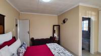 Main Bedroom - 20 square meters of property in Dalpark