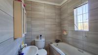 Main Bathroom - 5 square meters of property in Dalpark