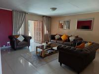 Lounges - 26 square meters of property in Dalpark