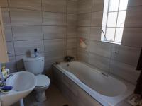 Main Bathroom - 5 square meters of property in Dalpark