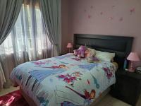 Bed Room 1 - 12 square meters of property in Dalpark