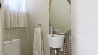 Guest Toilet - 5 square meters of property in Florida