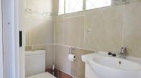 Bathroom 1 - 20 square meters of property in Florida