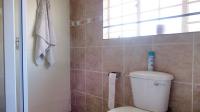 Bathroom 1 - 20 square meters of property in Florida