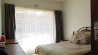 Bed Room 1 - 15 square meters of property in Horison View