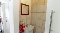 Guest Toilet - 2 square meters of property in Wentworth 