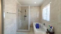 Bathroom 1 - 7 square meters of property in Wentworth 