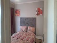 Main Bedroom of property in Rosslyn