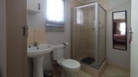 Main Bathroom - 5 square meters of property in Rosslyn