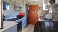 Kitchen - 6 square meters of property in Rosslyn