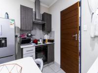 Kitchen - 6 square meters of property in Albertsdal