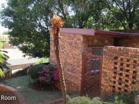  of property in Glenvista